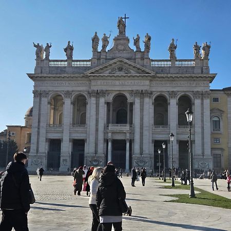 Casa Su Colosseo San Giovanni Rome Bagian luar foto