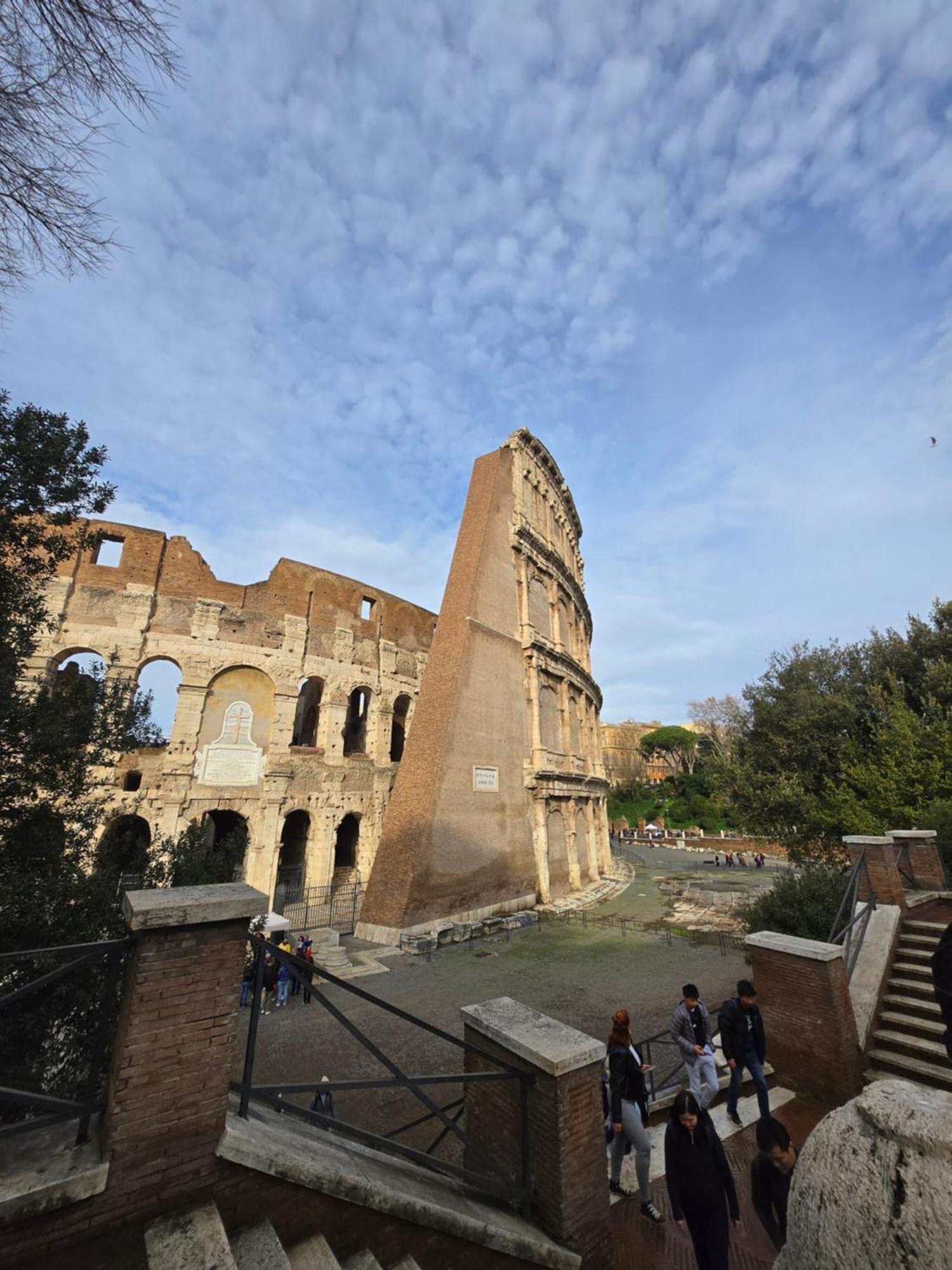Casa Su Colosseo San Giovanni Rome Bagian luar foto